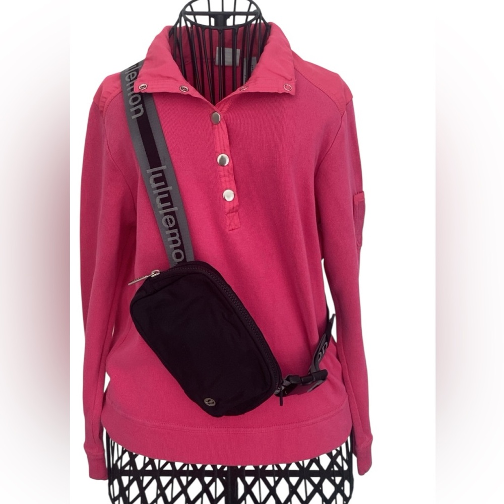 Women's Pink Button-Up Top Size M